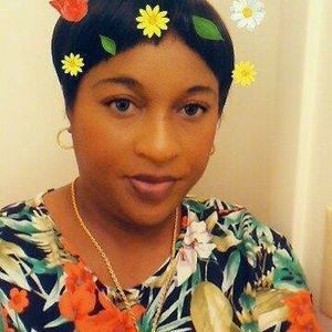 Meet your Posher, Claudine